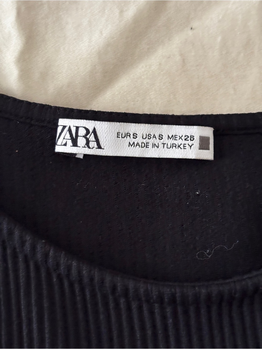 Black Ribbed One-Shoulder Cutout Crop Top - Picture 3 of 3